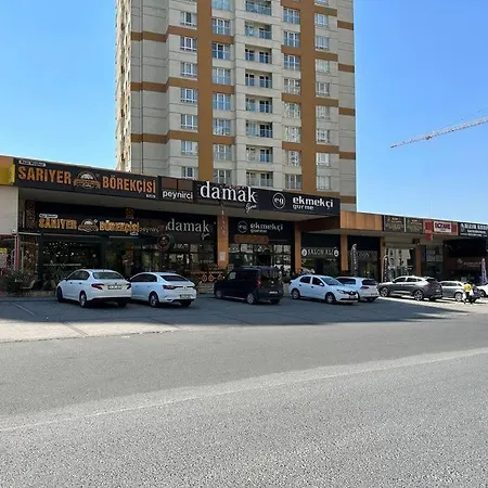 شقة في مجمع راقي ومركزي 104 In An Upscale And Complex